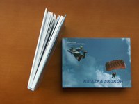 książka skoków skoczka spadochronowego